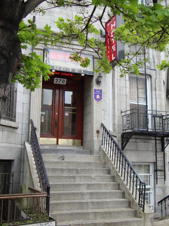 Hotel & Suites Place Des Arts Montreal Exterior photo